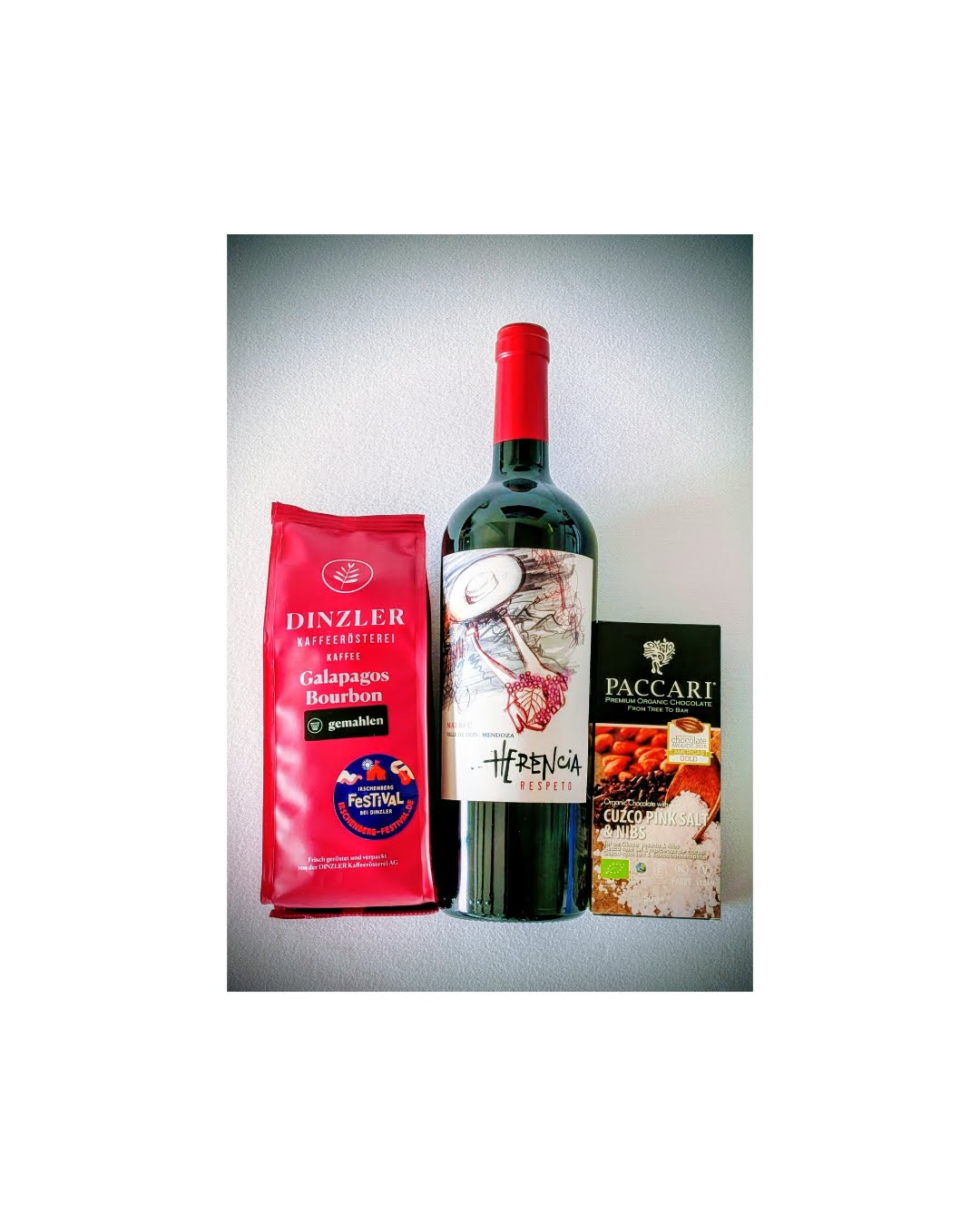 El Hijo: Bio Schokolade aus Ecuador + Kaffee: Galápagos-Arabica + Herencia Respeto Malbec aus Mendoza